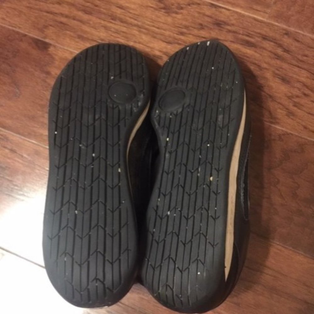 Men's  Reebok Sneakers 8.5 - Picture 3 of 5